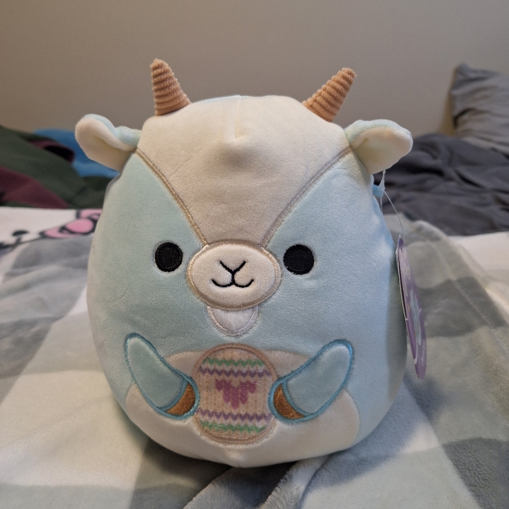 Domingo Goat Squishmallow 8"